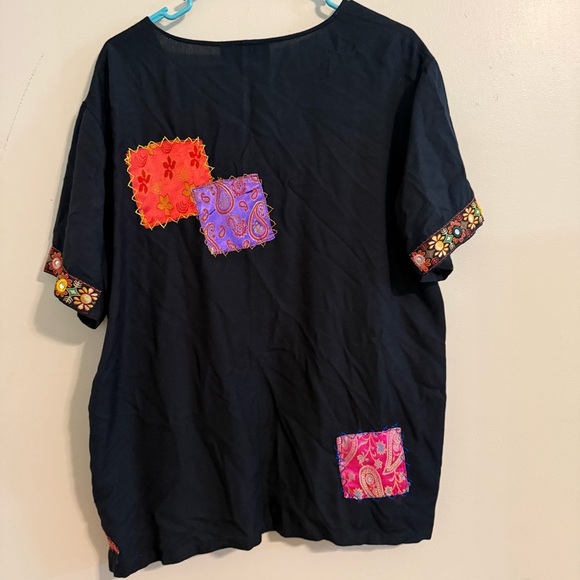 Sacred Threads Patchwork Boho Retro Black Top Women’s Size Large - Picture 7 of 7